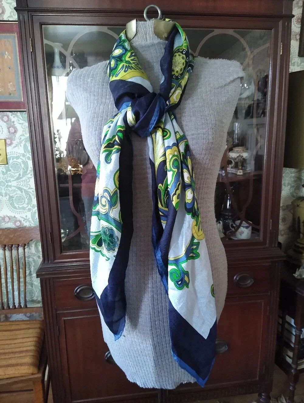 BANANA REPUBLIC 2008 Green And Blue Retro Floral Silk Scarf